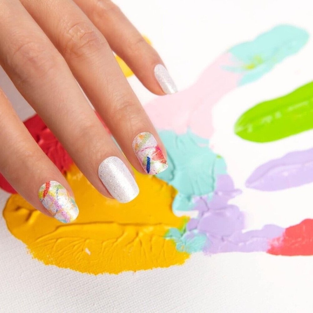 NWT Color Street Nails “Open Arms”